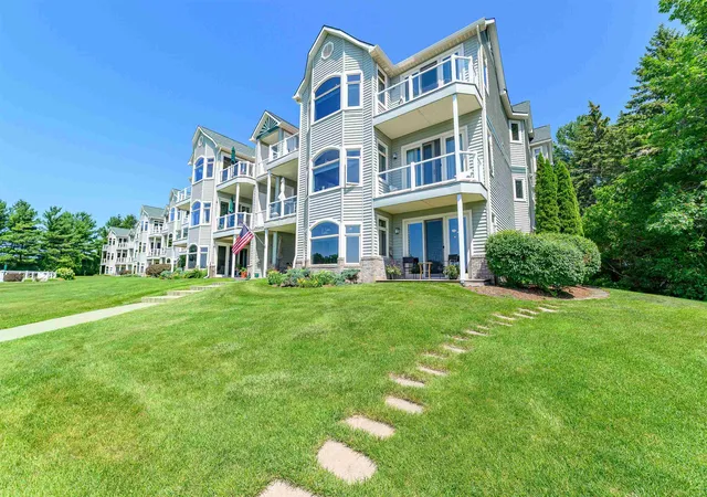 2nd image of 110 Ames St, Elk Rapids, MI 49629