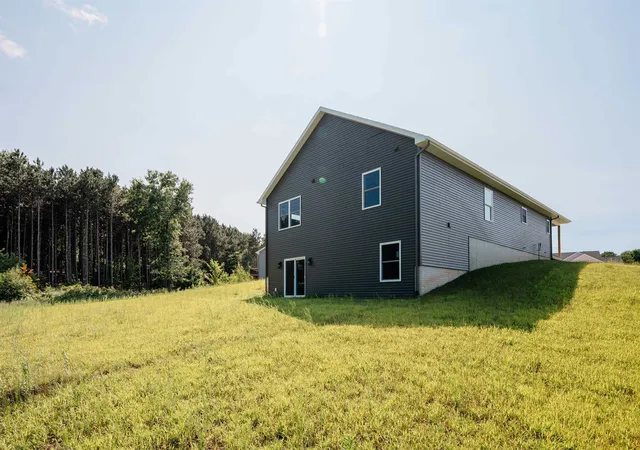 2nd image of 862 Coyote Ln, Traverse City, MI 49696 | MLS# 78080071681