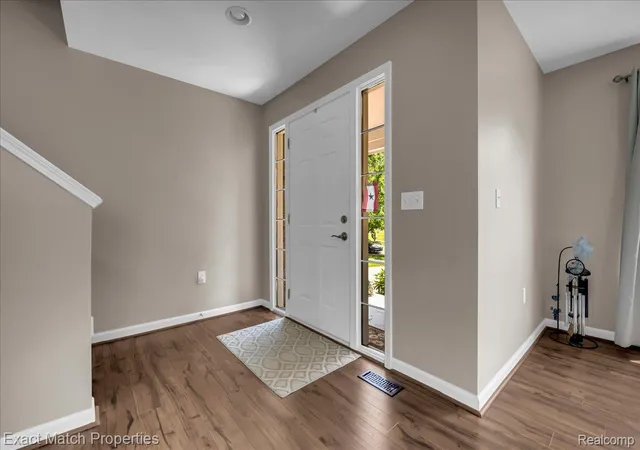 3rd image of 1633 Four Seasons Dr, Howell, MI 48843 | MLS# 20261059247