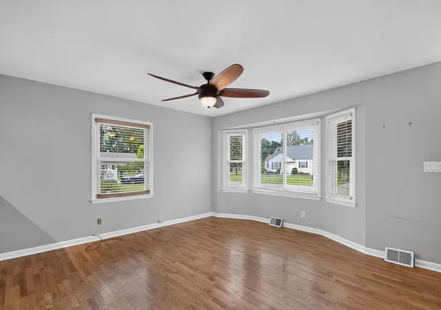 Photo 4 of Single family home for sale at 1867 S Argus Ct, Jackson, MI 49203 | MLS# 55026039280 | Listing updated on 2026-08-27