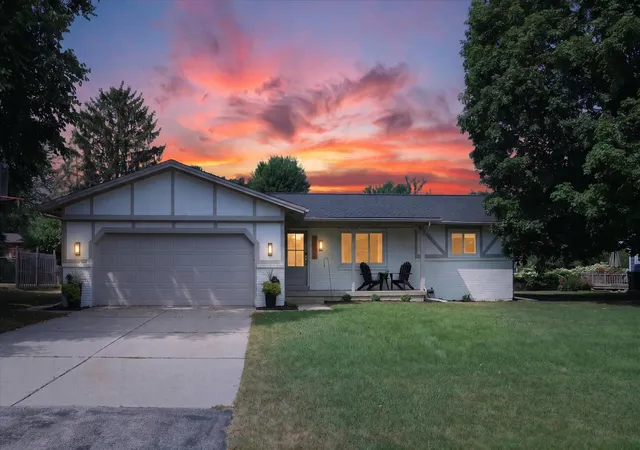 image of 6287 Patagonia Dr Se, Grand Rapids, MI 49546 | MLS# 65026039281