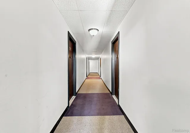 2nd image of 32005 W 12 Mile Rd, Farmington Hills, MI 48334