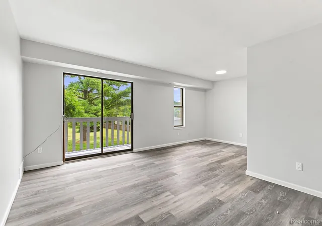 5th image of 32005 W 12 Mile Rd #208, Farmington Hills, MI 48334 | MLS# 20261059251