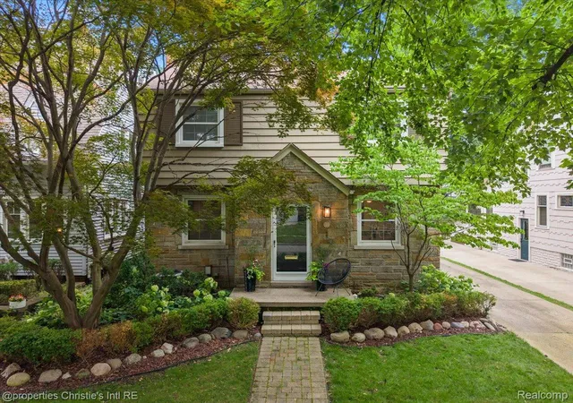 1st image of 23 Amherst Rd, Pleasant Ridge, MI 48069 | MLS# 20261059254