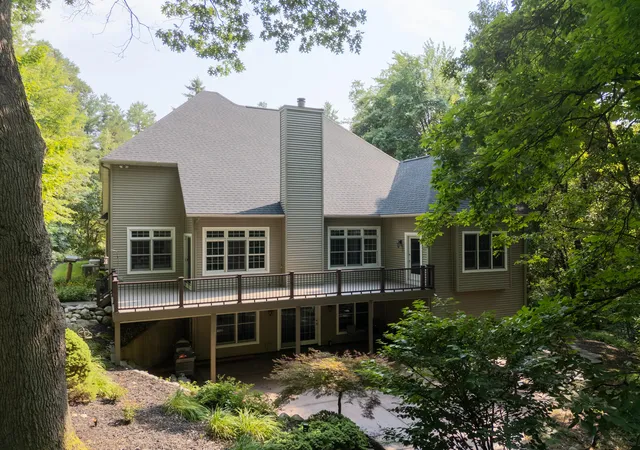 5th image of 2980 Kellison Dr, Kalamazoo, MI 49009 | MLS# 66026039289
