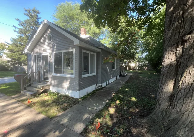 23rd image of 1012 Litchfield St, Bay City, MI 48706 | MLS# 65026039291