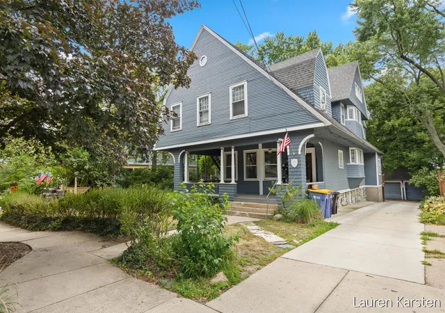 Listing Photo 3 - Condo for sale in building located at 21 Prospect Ave SE, Grand Rapids, MI 49503