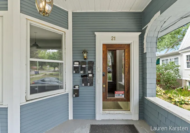Listing Photo 4 - Condo for sale in building located at 21 Prospect Ave SE, Grand Rapids, MI 49503