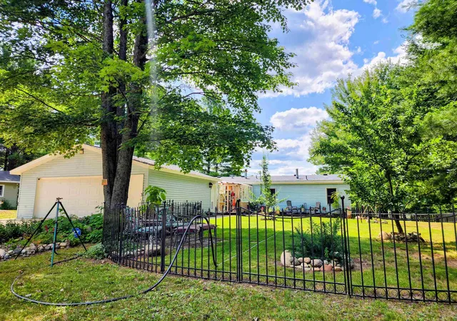 4th image of 6241 E Bass Lake Rd, Kalkaska, MI 49646 | MLS# 78080071682