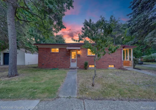 Photo 1 of Single family home for sale at 3220 Sylvan Dr, Royal Oak, MI 48073 | MLS# 20261059269 | Listing updated on 2026-09-06