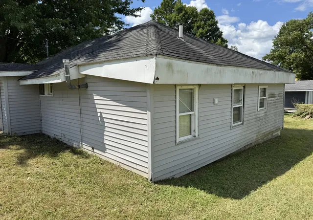 Single family home for sale at 141 Goodell St, Colon, MI 49040 | MLS# 65026039298