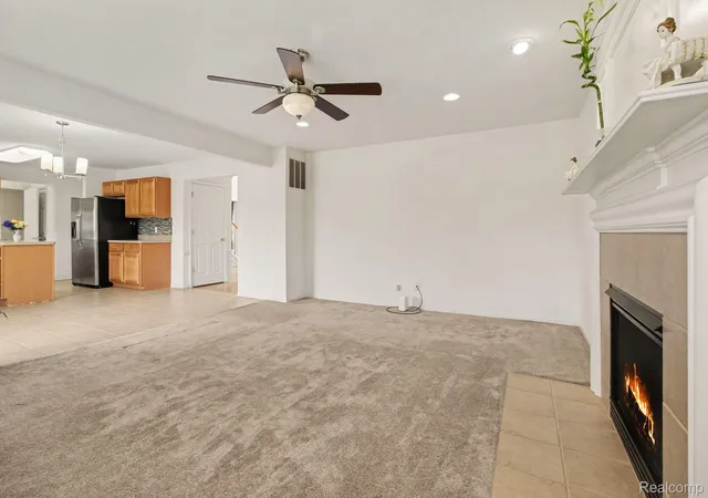 4th image of 9889 High Meadow Dr, Ypsilanti, MI 48198 | MLS# 20261059273