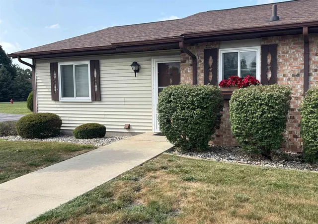 2nd image of 437 W Schleier St, Frankenmuth, MI 48734 | MLS# 61050216629