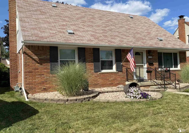 2nd image of 15078 California Cir, Southgate, MI 48195 | MLS# 57050216632