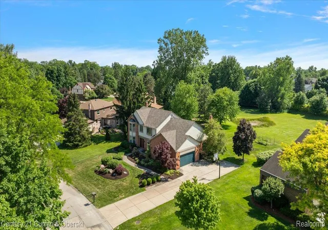 1st image of 37125 Fox Gln, Farmington Hills, MI 48331 | MLS# 20261059278