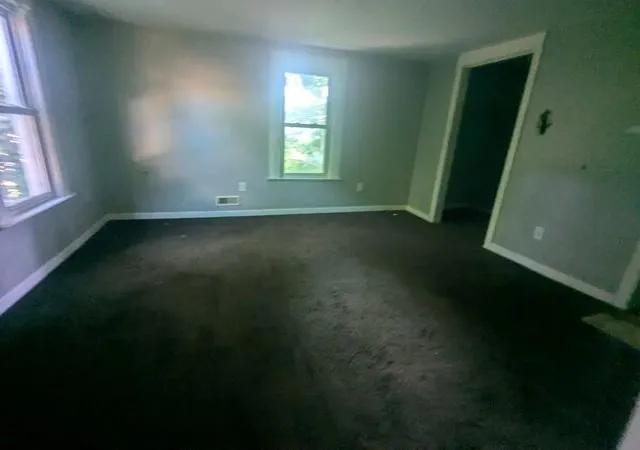 11th image of 223 Woodlawn Ave, Lansing, MI 48910 | MLS# 81026039309