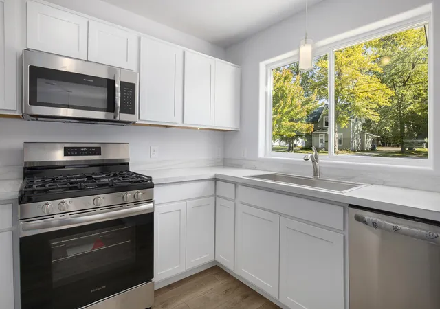 Photo 3 of Single family home for sale at 18075 Shamrock Blvd, Big Rapids, MI 49307 | MLS# 65026039310 | Listing updated on 2026-09-08