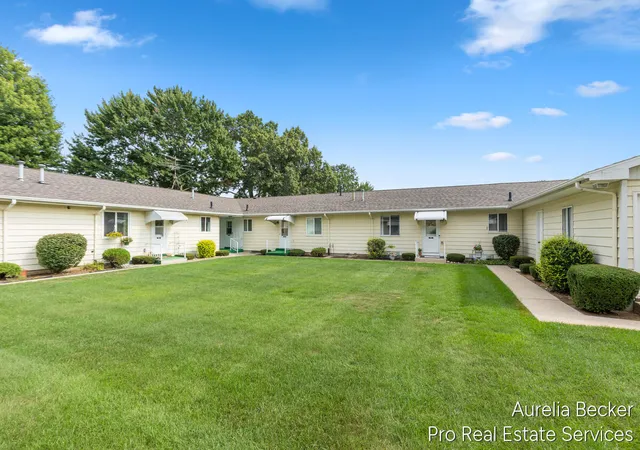 2nd image of 5812 Leisure South Dr Se, Grand Rapids, MI 49548 | MLS# 65026039311