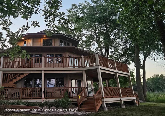 4th image of 2180 Driftwood Rd, Standish, MI 48658 | MLS# 61050216638