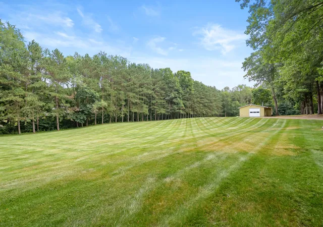 4th image of 9929 W P Ave, Kalamazoo, MI 49009 | MLS# 66026039318