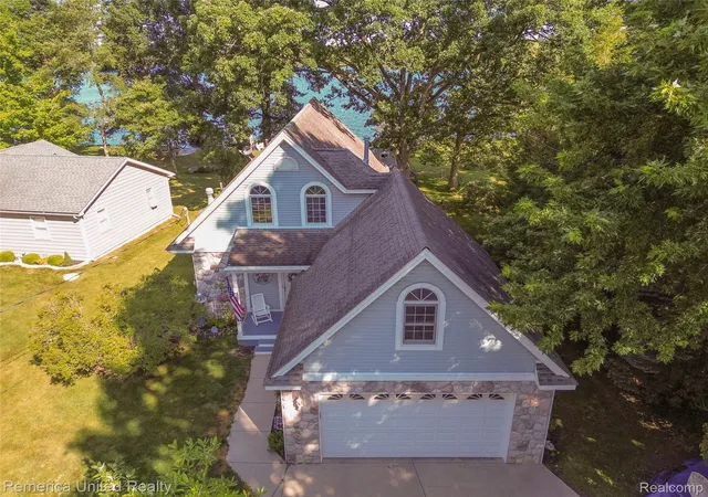 Photo 3 of Single family home for sale at 1491 Division Dr, Hartland, MI 48353 | MLS# 20261059289 | Listing updated on 2026-09-09