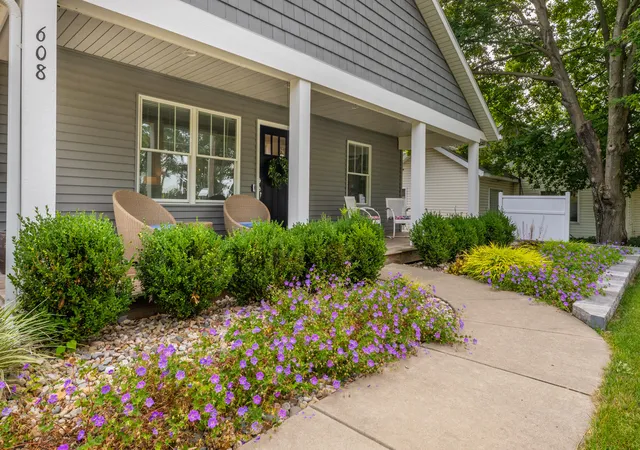 Photo 3 of Single family home for sale at 608 S Main St, Berrien Springs, MI 49103 | MLS# 69026039320 | Listing updated on 2026-09-01