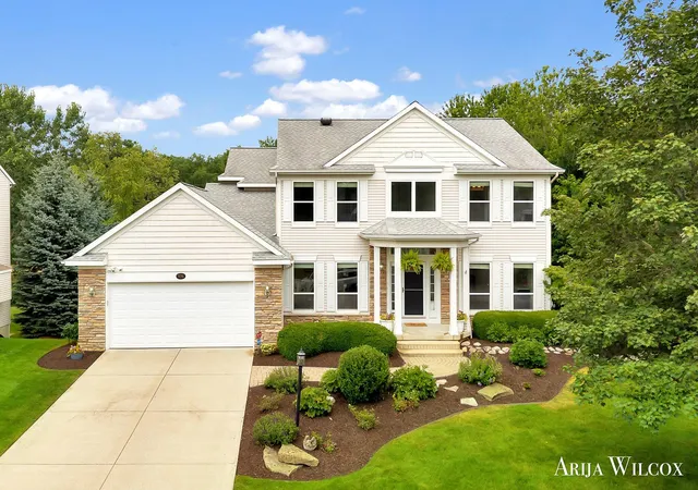 2nd image of 926 Dogwood Meadows Dr Se #45, Ada, MI 49301 | MLS# 65026039326