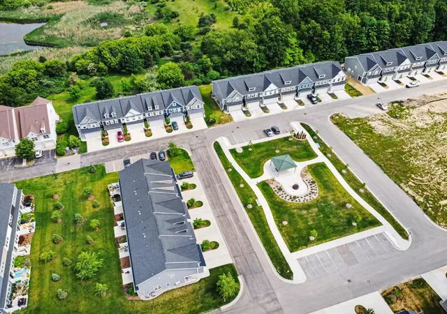 20th image of 3383 Kings River St Sw #4, Grandville, MI 49418 | MLS# 65026039327
