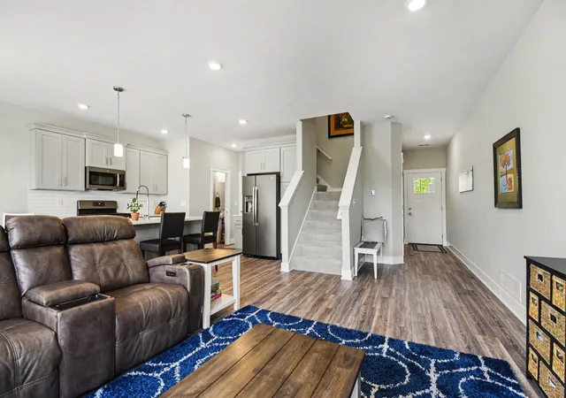 5th image of 3383 Kings River St Sw, Kent, MI 49418