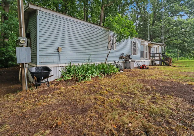 4th image of 14372 Deaner Rd, Howard City, MI 49329 | MLS# 65026039335