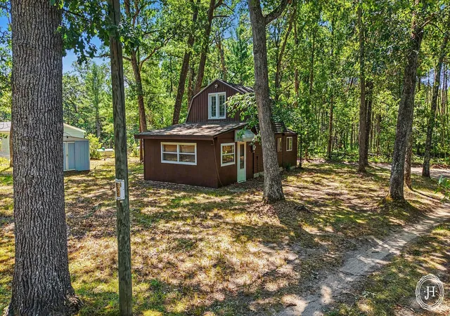 3rd image of 8260 W Horizon Dr, Baldwin, MI 49304 | MLS# 65026039333