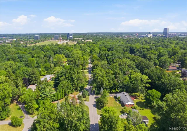 Photo 3 of Land for sale at Lot 21 Edgemont Dr, Southfield, MI 48033 | MLS# 20261059305 | Listing updated on 2026-08-03