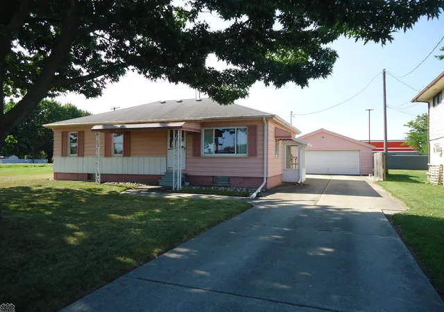 Photo 1 of Single family home for sale at 2075 S Plank Rd, Cottrellville, MI 48039 | MLS# 58050216646 | Listing updated on 2026-09-02