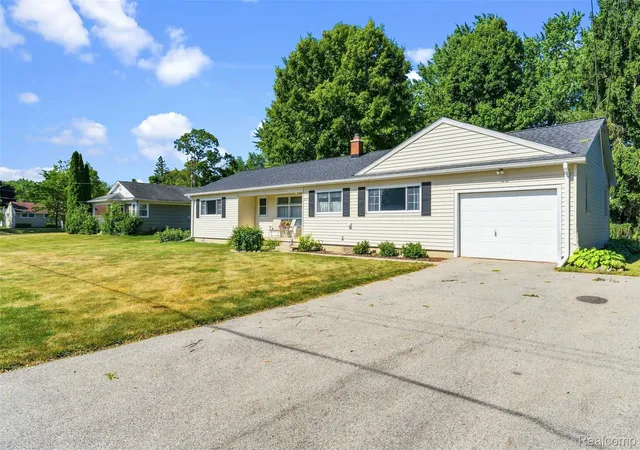 2nd image of 2175 Cashin St, Burton, MI 48509 | MLS# 20261059306
