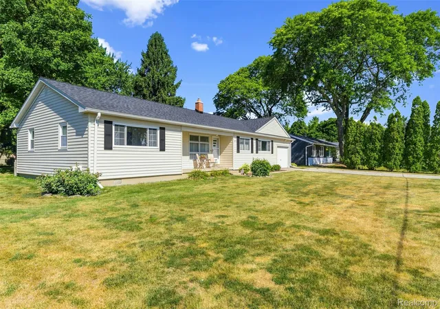 3rd image of 2175 Cashin St, Burton, MI 48509 | MLS# 20261059306