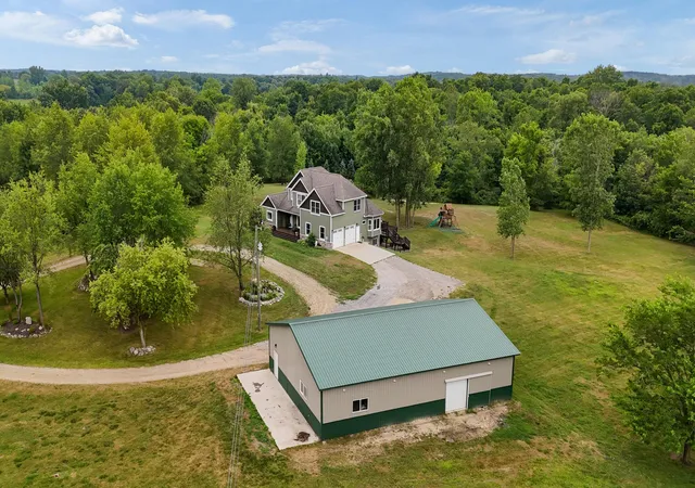 46th image of 7115 Clinton Trl, Clarksville, MI 48815 | MLS# 65026039336