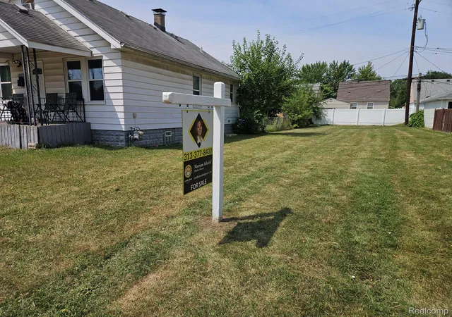 Photo 1 of Land for sale at 4979 Curtis St, Dearborn, MI 48126 | MLS# 20261059307 | Listing updated on 2026-08-02