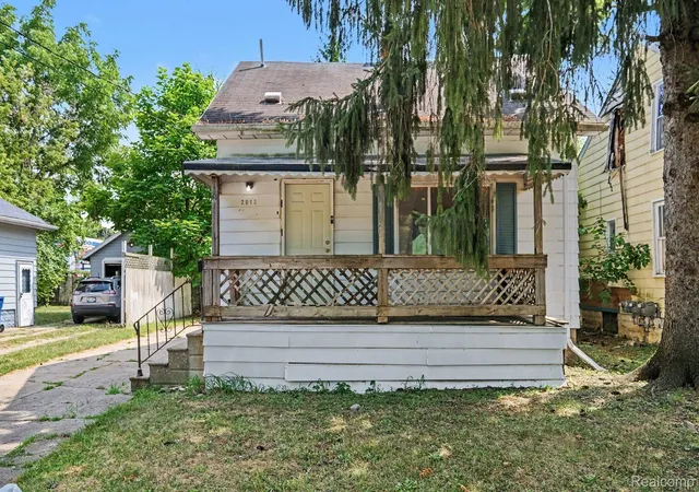 Photo 1 of Single family home for sale at 2815 Reynolds St, Flint, MI 48503 | MLS# 20261059309 | Listing updated on 2026-08-02