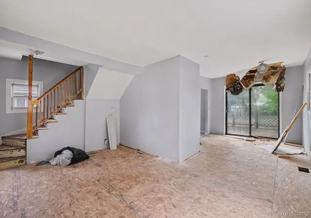 Photo 3 of Single family home for sale at 2815 Reynolds St, Flint, MI 48503 | MLS# 20261059309 | Listing updated on 2026-08-02