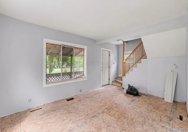 Photo 4 of Single family home for sale at 2815 Reynolds St, Flint, MI 48503 | MLS# 20261059309 | Listing updated on 2026-08-02