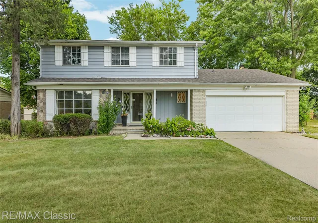 1st image of 27036 Arlington Dr, Southfield, MI 48076 | MLS# 20261059314