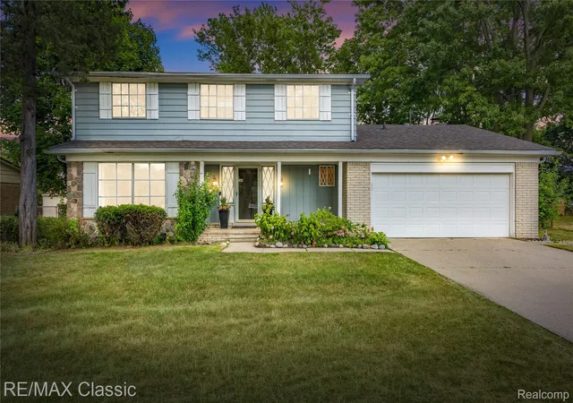 2nd image of 27036 Arlington Dr, Southfield, MI 48076 | MLS# 20261059314