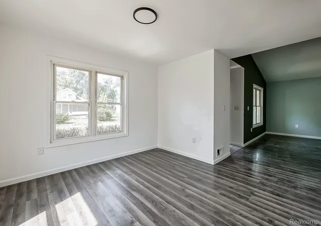 Photo 2 of Single family home for sale at 584 Tennessee St, Detroit, MI 48215 | MLS# 20261059321 | Listing updated on 2026-08-07