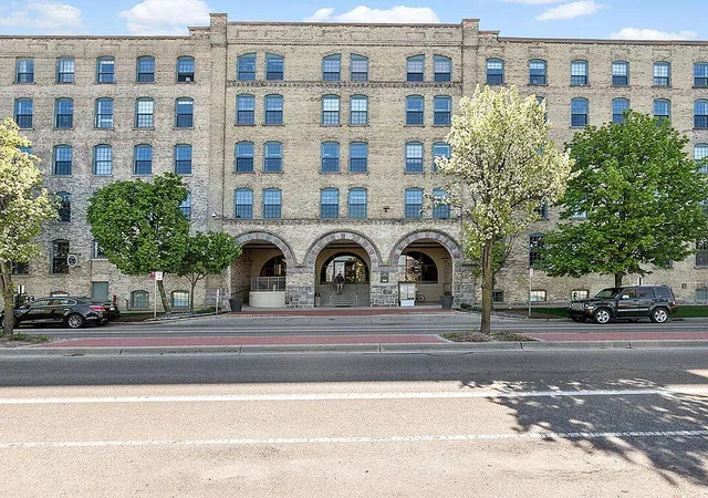 1st image of 940 Monroe Ave Nw #307, Grand Rapids, MI 49503 | MLS# 65026039357