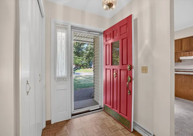 5th image of 8047 Oak Hill Dr, Kalamazoo, MI 49009 | MLS# 66026039356
