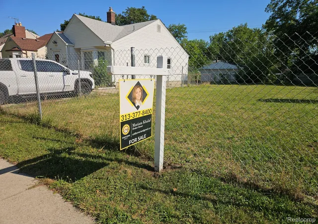 Photo 1 of Sale Pending at 22232 Oxford St, Dearborn, MI 48124 | MLS# 20261059333 | Listing updated on 2026-08-18