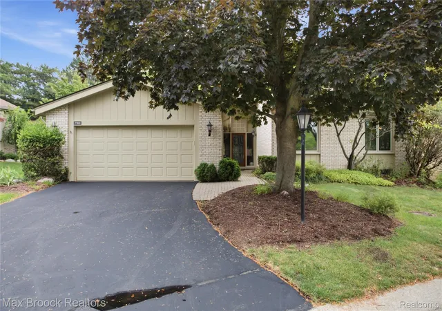 Photo 1 of Single family home for sale at 7163 Suncrest Rd, West Bloomfield, MI 48322 | MLS# 20261059342 | Listing updated on 2026-09-15