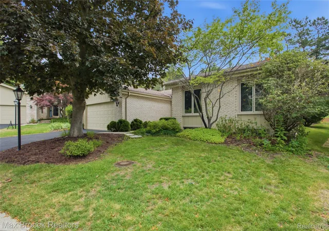 Photo 2 of Single family home for sale at 7163 Suncrest Rd, West Bloomfield, MI 48322 | MLS# 20261059342 | Listing updated on 2026-09-15