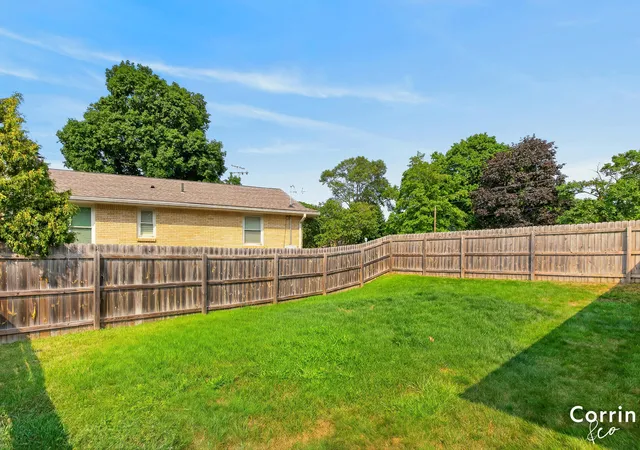 24th image of 2741 Plainfield Ave Ne, Grand Rapids, MI 49505 | MLS# 65026039375