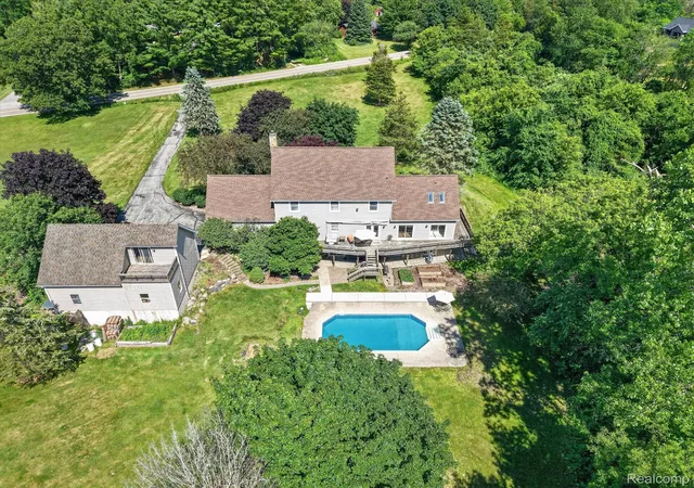 Photo 1 of Single family home for sale at 8114 Chilson Rd, Pinckney, MI 48169 | MLS# 20261059350 | Listing updated on 2026-08-21